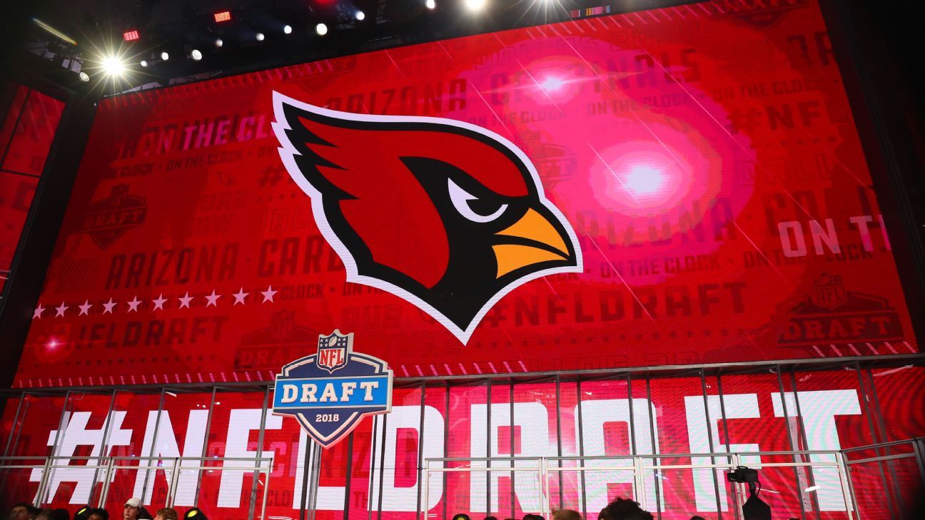 AG体育app - NFL暂停红雀高管涉赌政策违规行为：行业自律与合规风险全解析 - AG体育